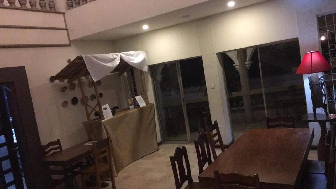 Hotel Legacy Mansion Iloilo City Zimmer foto